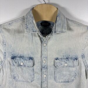 Express Mens Acid Wash Denim Short Sleeve Button Up Shirt Light Blue Size M